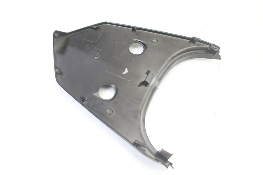 photo de Złącze górnej tylnej owiewki SYM ORBIT III 3 4T 50 (2021 - 2025) - Punkty mocowania