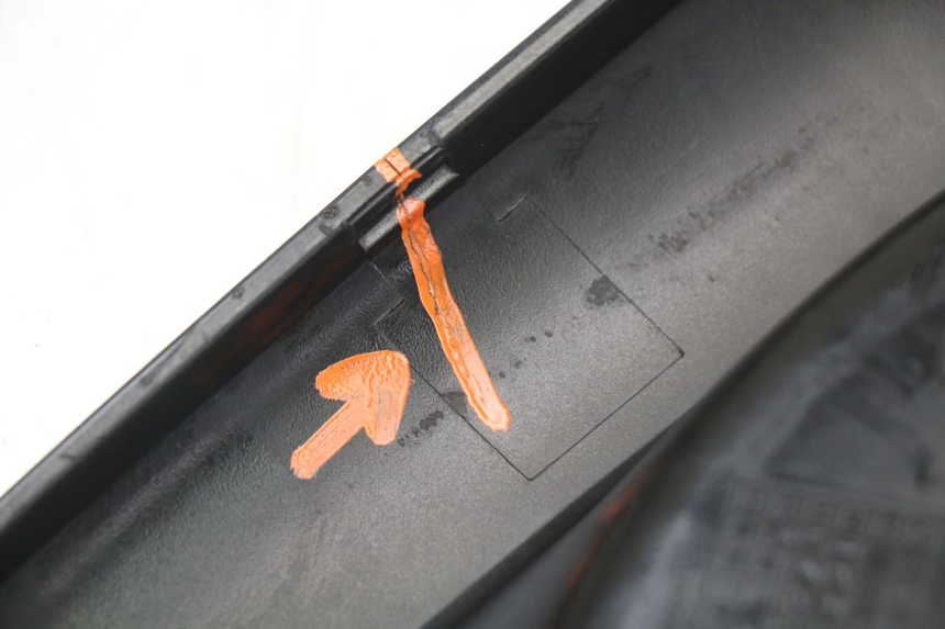 photo de Złącze górnej tylnej owiewki HONDA PCX (JF28) 125 (2009 - 2011) - Część sprawdzona