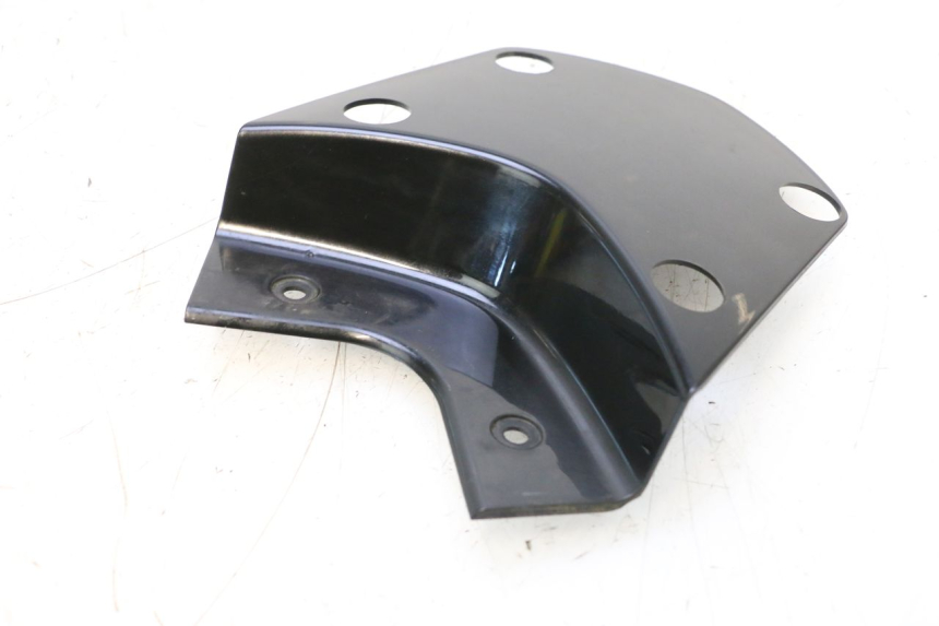 photo de Złącze górnej tylnej owiewki HONDA PCX (JF57/JF64) 125 (2014 - 2018) - Widok ogólny