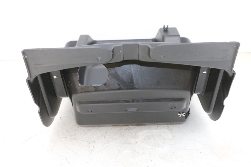 photo de Złącze górnej tylnej owiewki LIGIER PULSE 3 1 (2014 - 2020) - Inny kąt widzenia