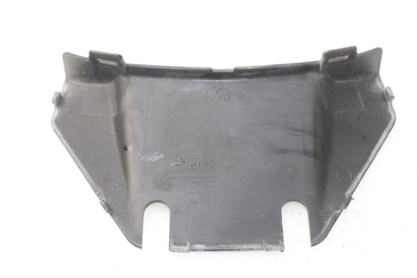 photo de Złącze górnej tylnej owiewki DAELIM S3 125 (2010 - 2017) - Szczegół części