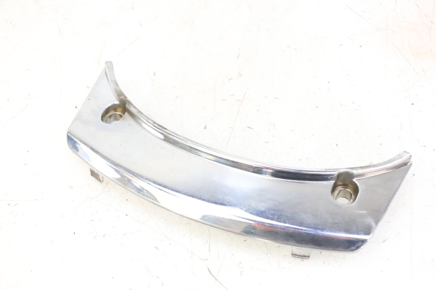 photo de Złącze górnej tylnej owiewki PEUGEOT SATELIS 125 (2013 - 2018) - Widok główny