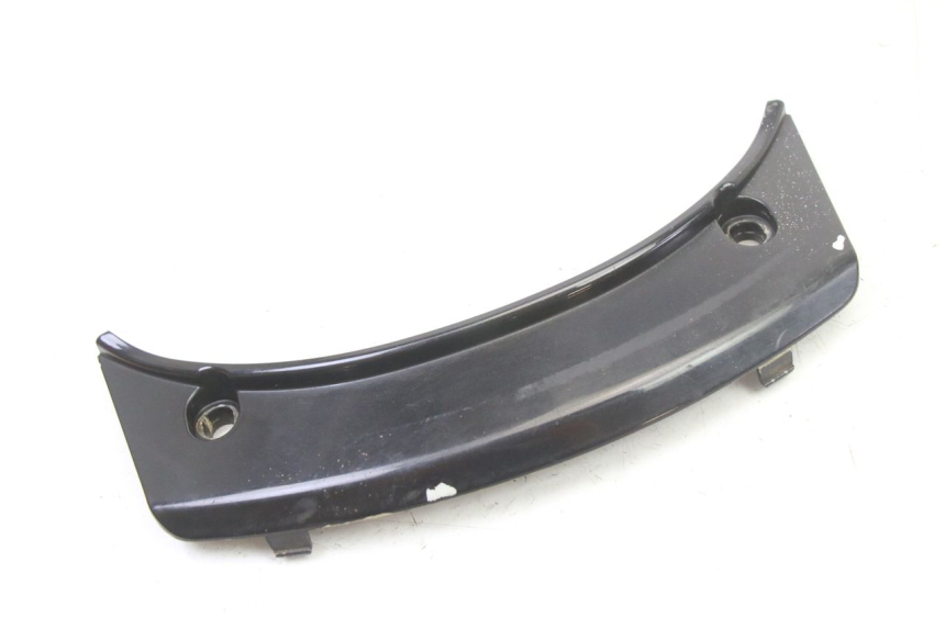 photo de Złącze górnej tylnej owiewki PEUGEOT SATELIS 125 (2013 - 2018) - Widok główny