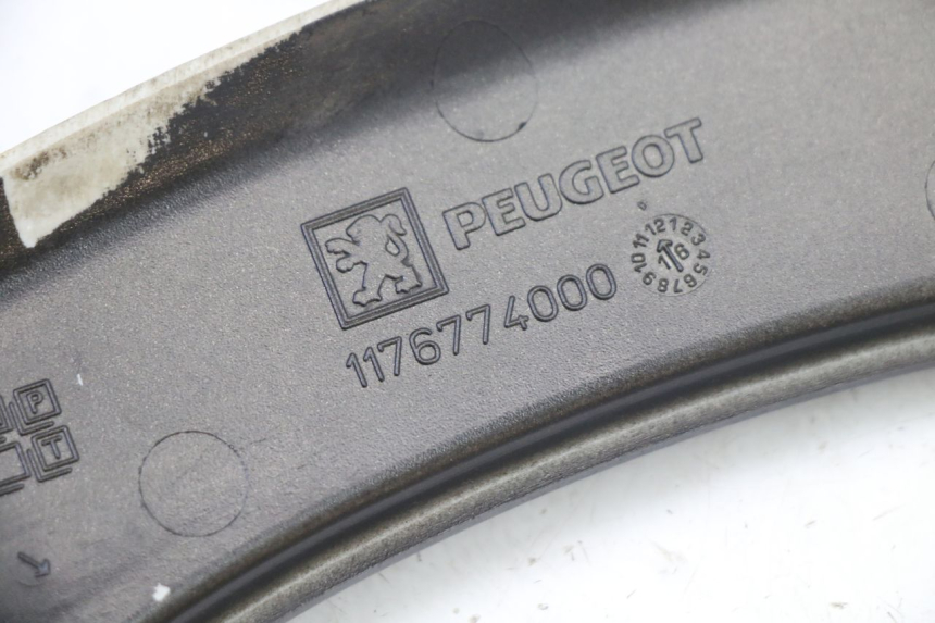 photo de Złącze górnej tylnej owiewki PEUGEOT SATELIS 125 (2013 - 2018) - Stan powierzchni