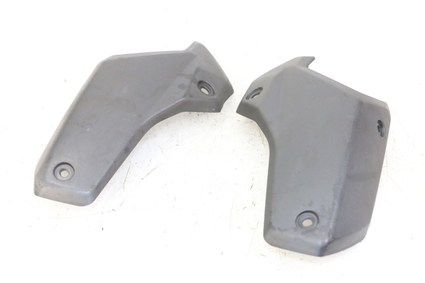 photo de Złącze górnej tylnej owiewki PEUGEOT STREETZONE I 2T 50 (2018 - 2020) - Widok ogólny