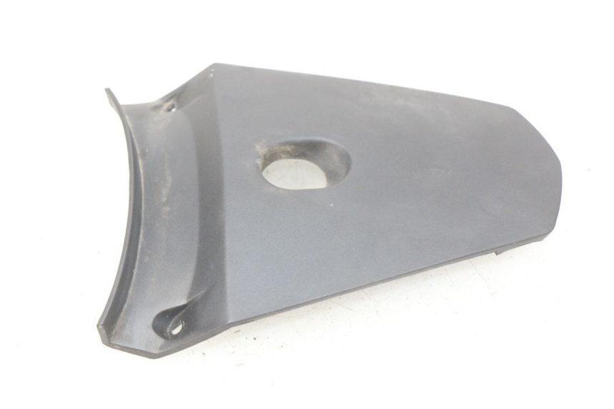 photo de Złącze górnej tylnej owiewki KYMCO SUPER 8 4T 50 (2018 - 2020) - Zoom stanu zużycia