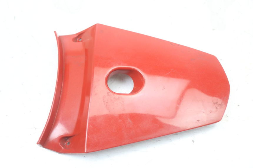 photo de Złącze górnej tylnej owiewki KYMCO SUPER 8 125 (2008 - 2015) - Zoom stanu zużycia