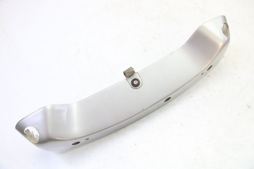 photo de Złącze górnej tylnej owiewki PIAGGIO SUPER LX 125 (2000 - 2003) - Zoom stanu zużycia