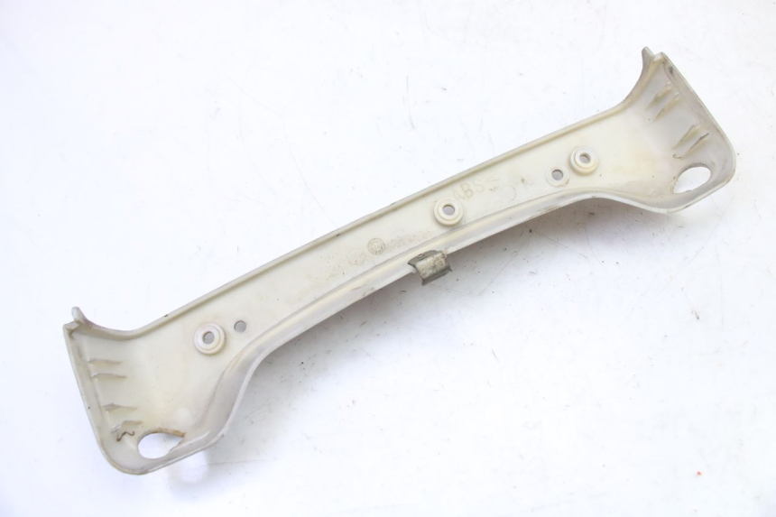 photo de Złącze górnej tylnej owiewki PIAGGIO SUPER LX 125 (2000 - 2003) - Inny kąt widzenia