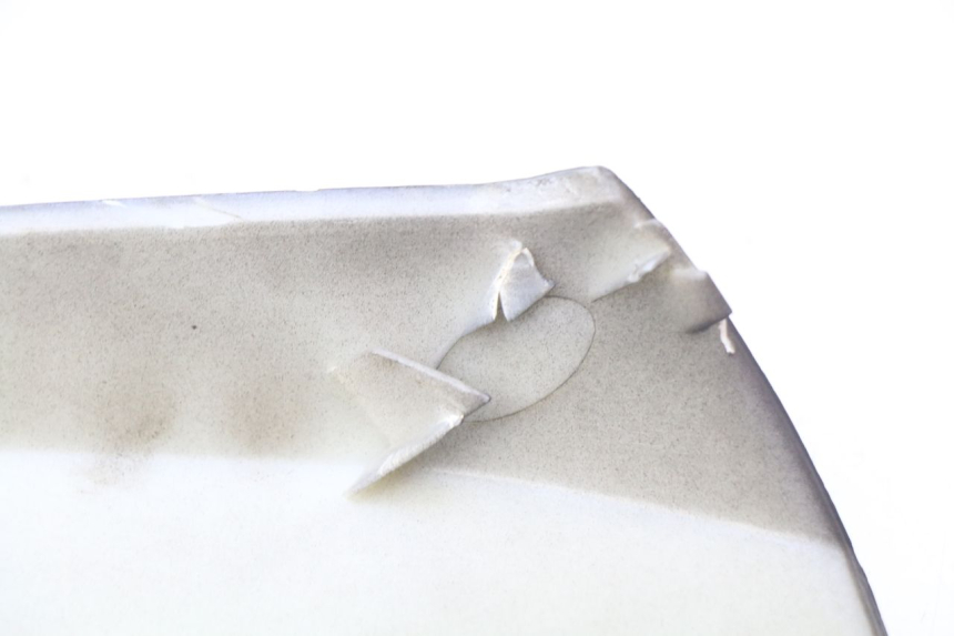 photo de Złącze górnej tylnej owiewki APRILIA SXR 50 (2021 - 2023) - Zoom stanu zużycia