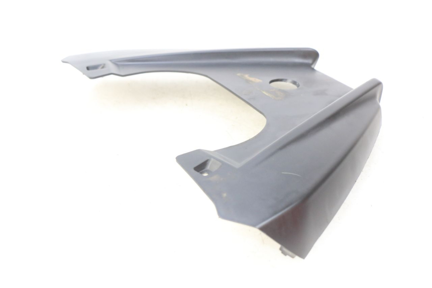 photo de Złącze górnej tylnej owiewki APRILIA SXR 50 (2021 - 2023) - Zbliżenie techniczne