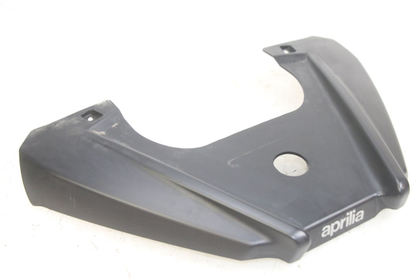 photo de Złącze górnej tylnej owiewki APRILIA SXR 50 (2021 - 2023) - Zoom stanu zużycia