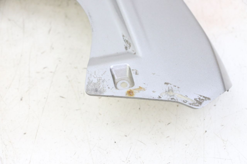 photo de Złącze górnej tylnej owiewki APRILIA SXR 50 (2021 - 2023) - Inny kąt widzenia