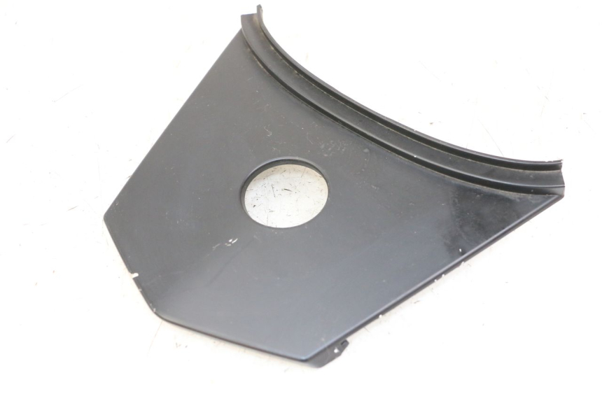 photo de Złącze górnej tylnej owiewki SYM JET 14 4T 50 (2018 - 2022) - Widok główny