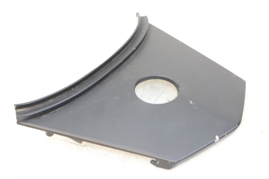 photo de Złącze górnej tylnej owiewki SYM JET 14 4T 50 (2018 - 2022) - Szczegół części