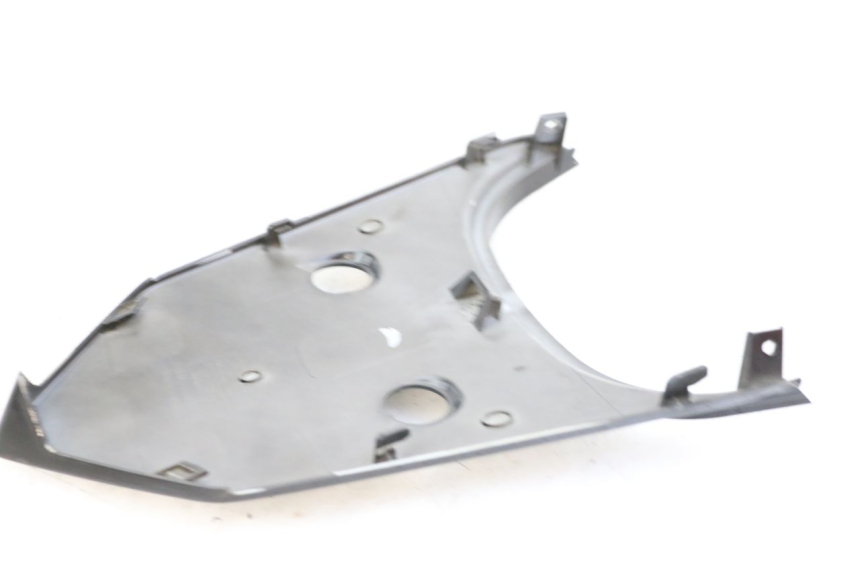 photo de Złącze górnej tylnej owiewki SYM ORBIT III 3 4T 50 (2018 - 2021) - Zoom stanu zużycia