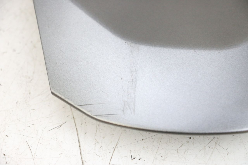 photo de Złącze górnej tylnej owiewki YAMAHA TRICITY 300 (2020 - 2024) - Inny kąt widzenia