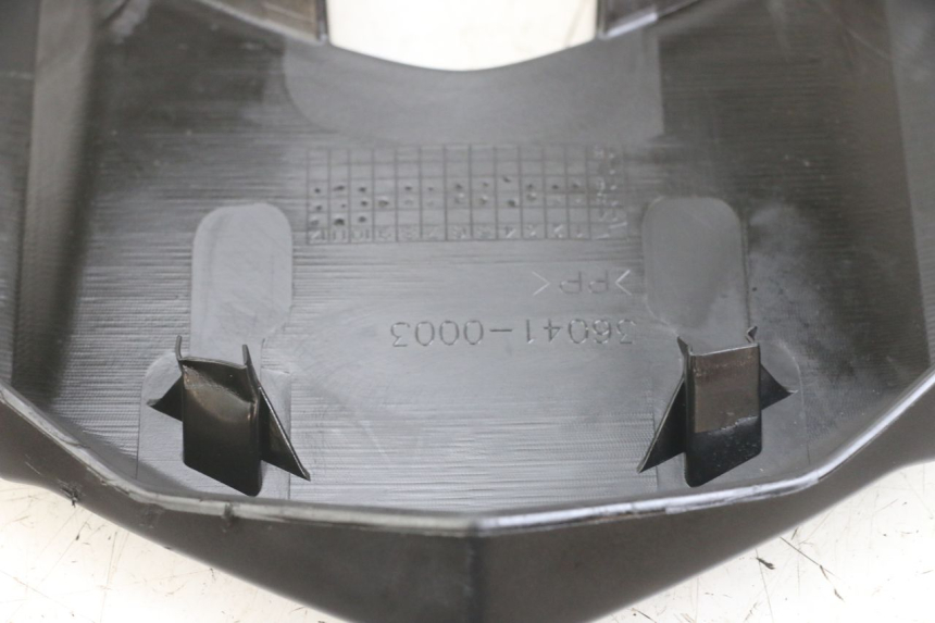 photo de Złącze górnej tylnej owiewki KAWASAKI VERSYS ABS 650 (2015 - 2018) - Szczegół części