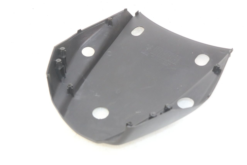 photo de Złącze górnej tylnej owiewki SYM X-PRO 4T 50 (2014 - 2021) - Zoom stanu zużycia