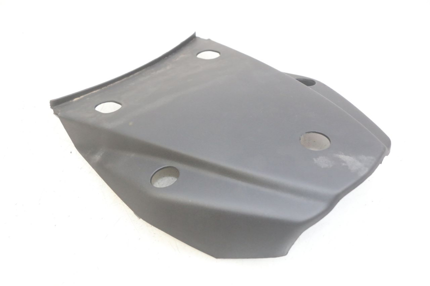 photo de Złącze górnej tylnej owiewki SYM X-PRO 4T 50 (2014 - 2021) - Inny kąt widzenia