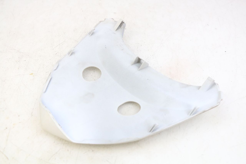 photo de Złącze górnej tylnej owiewki KYMCO X-TOWN XTOWN 125 (2016 - 2021) - Zoom stanu zużycia