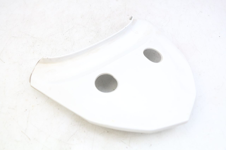 photo de Złącze górnej tylnej owiewki KYMCO X-TOWN XTOWN 125 (2016 - 2021) - Inny kąt widzenia