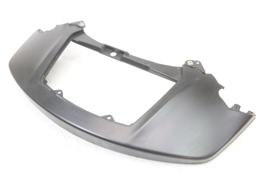 photo de Złącze górnej tylnej owiewki PIAGGIO X10 125 (2012 - 2017) - Szczegół części