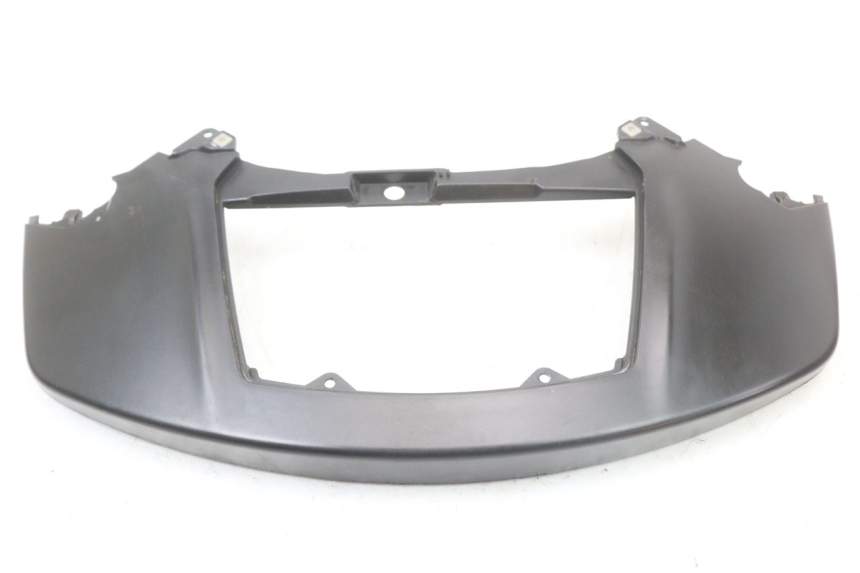 photo de Złącze górnej tylnej owiewki PIAGGIO X10 125 (2012 - 2017) - Zoom stanu zużycia