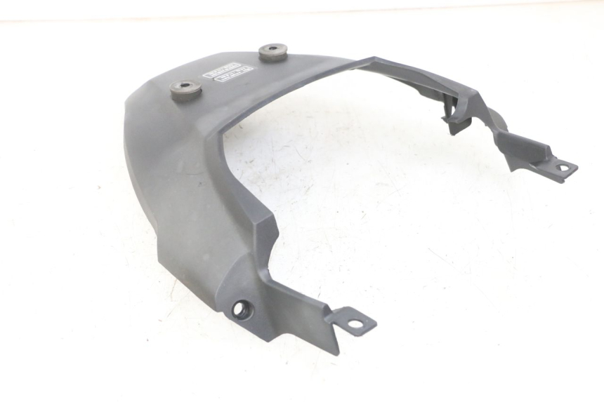 photo de Złącze górnej tylnej owiewki HONDA XLV VARADERO 125 (2000 - 2006) - Zbliżenie techniczne