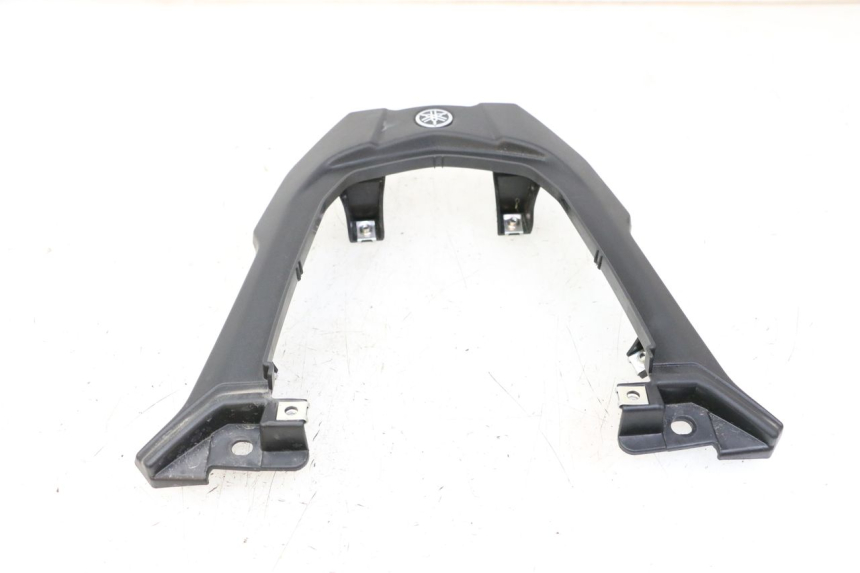 photo de Złącze górnej tylnej owiewki YAMAHA TRACER 7 700 (2020 - 2024) - Zbliżenie techniczne