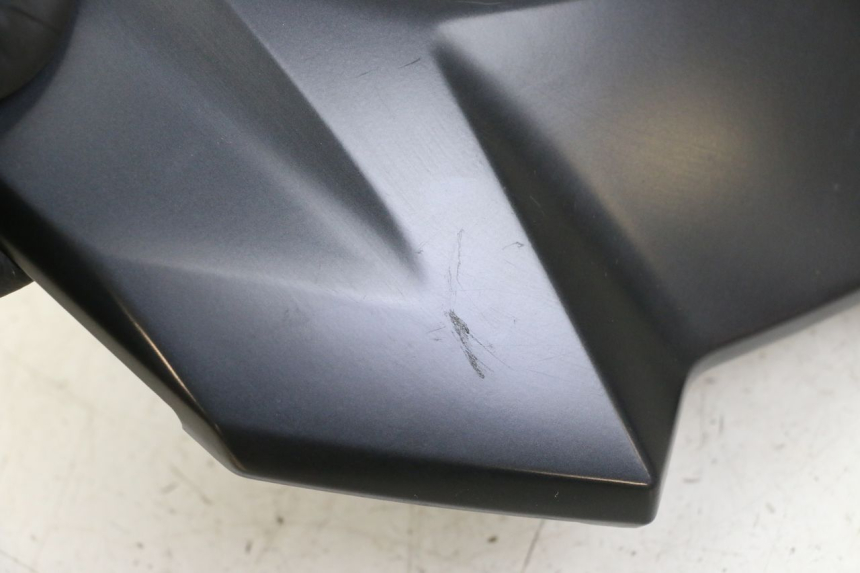 photo de Złącze górnej tylnej owiewki YAMAHA YP T-MAX TMAX 530 (2017 - 2020) - Szczegół części