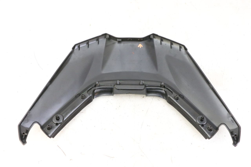 photo de Złącze górnej tylnej owiewki YAMAHA YP T-MAX TMAX 530 (2017 - 2020) - Zoom stanu zużycia