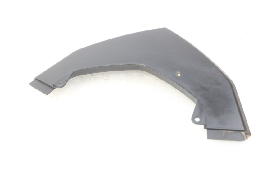 photo de Złącze górnej tylnej owiewki YAMASAKI YM T 125 (2015 - 2020) - Inny kąt widzenia