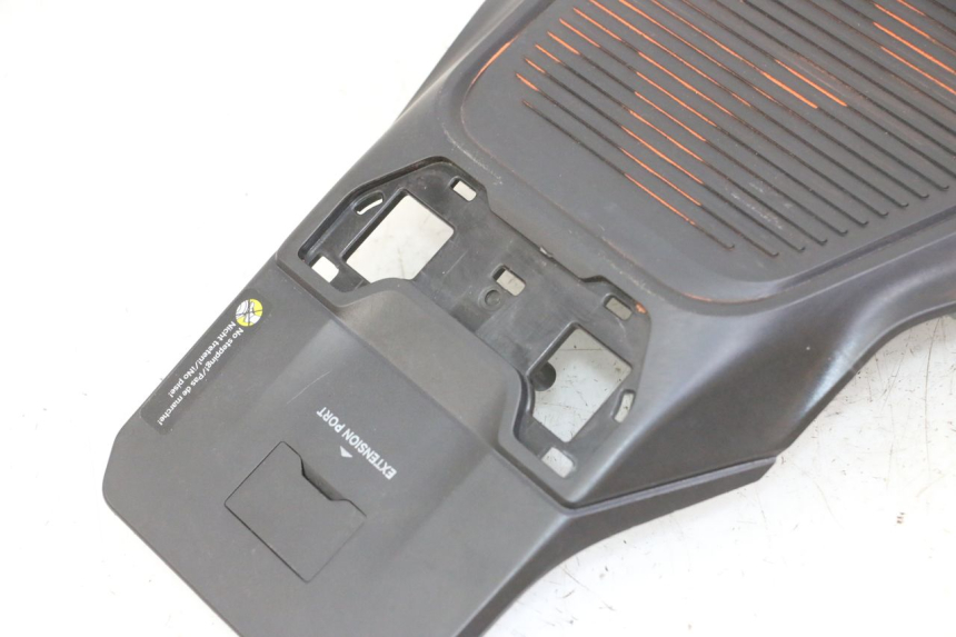 photo de Złącze górnej tylnej owiewki SEGWAY NINEBOT ZT3 PRO 1 - Zoom stanu zużycia