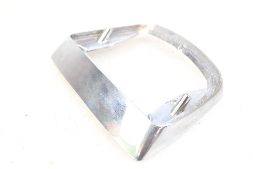 photo de Złącze tylnej owiewki PIAGGIO VESPA S 2T 50 (2007 - 2014) - Zbliżenie techniczne