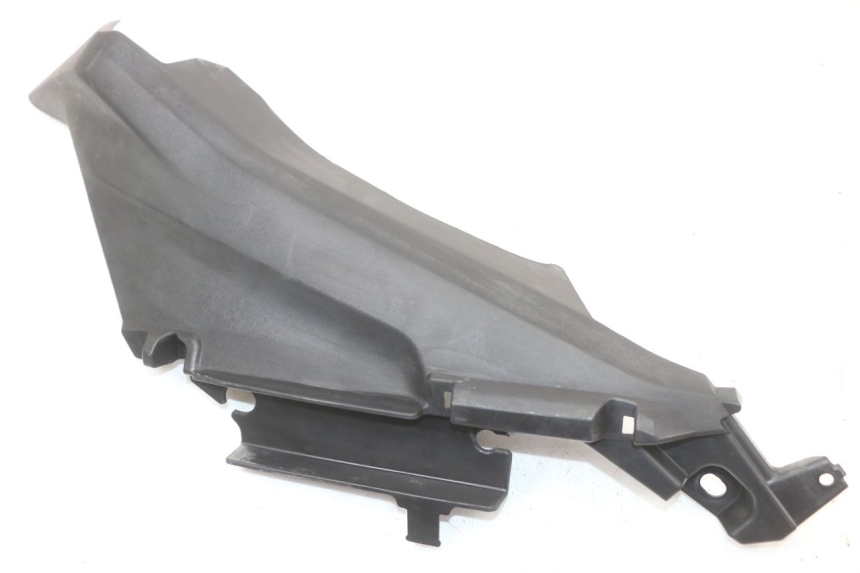 photo de Złącze tylnej owiewki YAMAHA XMAX X-MAX ABS 125 (2017 - 2020) - Zoom stanu zużycia