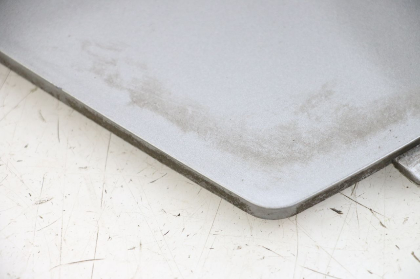 photo de ŁĄCZNIK OWIEWKI TYLNEJ PIAGGIO X10 125 (2012 - 2017) - Zoom stanu zużycia