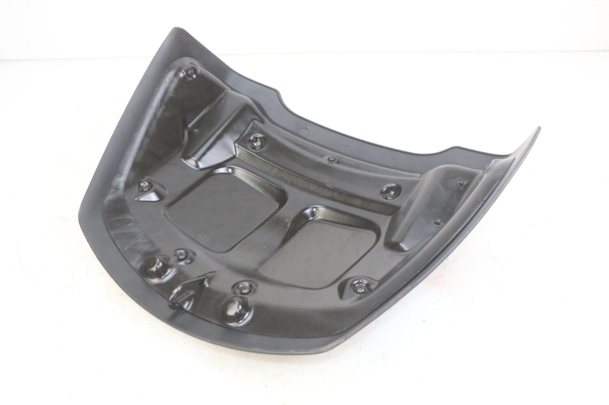 photo de Złącze tylnej owiewki PIAGGIO X8 125 (2004 - 2007) - Szczegół części