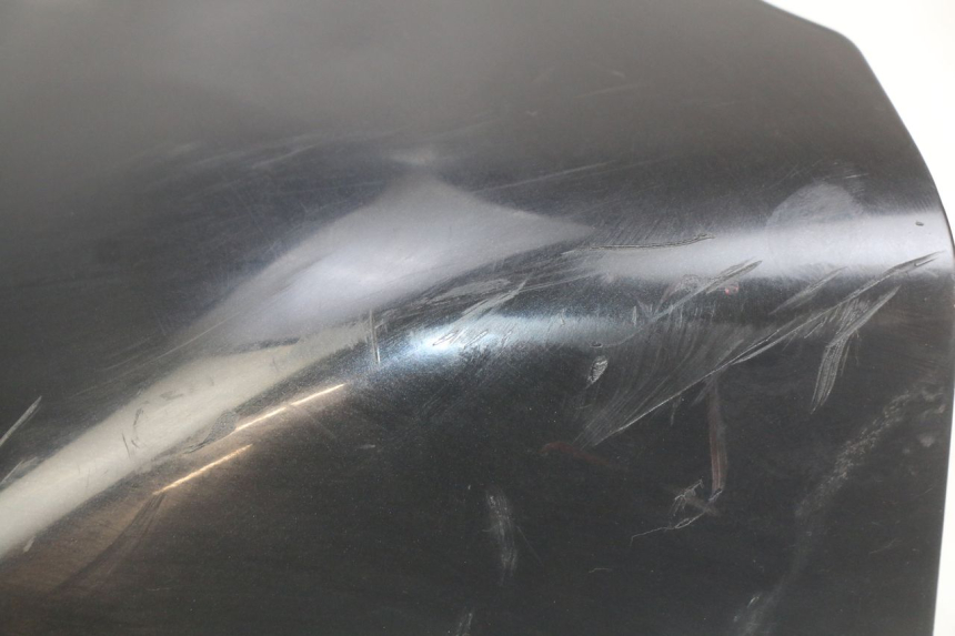 photo de Złącze tylnej owiewki PIAGGIO X8 125 (2004 - 2007) - Inny kąt widzenia