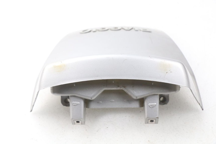 photo de Złącze tylnej owiewki PIAGGIO X9 125 (2000 - 2003) - Zbliżenie techniczne