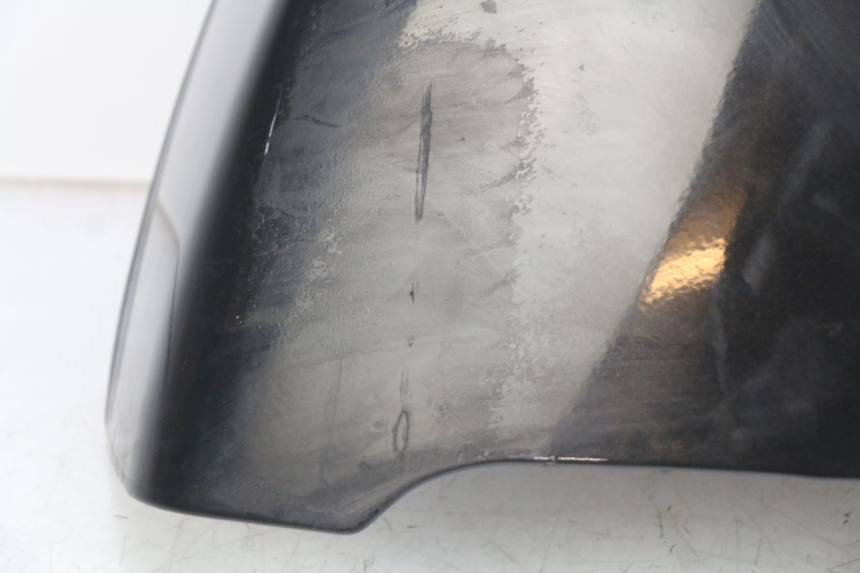 photo de Złącze tylnej owiewki PIAGGIO XEVO - X EVO 125 (2007 - 2017) - Zbliżenie techniczne