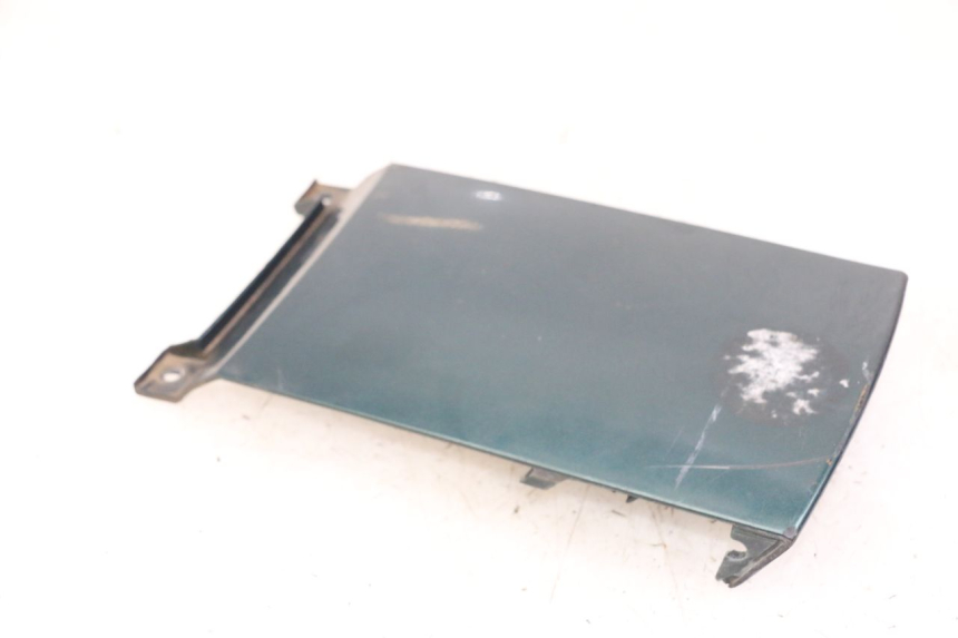 photo de Złącze tylnej owiewki YAMAHA XJN DIVERSION 600 (2000 - 2003) - Szczegół części