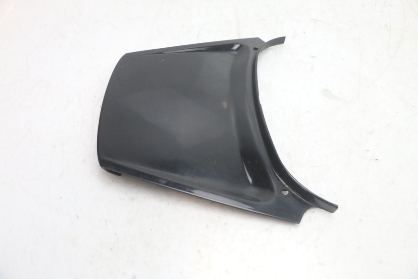 photo de ZŁĄCZE OWIEWKI TYLNEJ YAMAHA XP T-MAX ABS 500 (2005 - 2005) - Zbliżenie techniczne