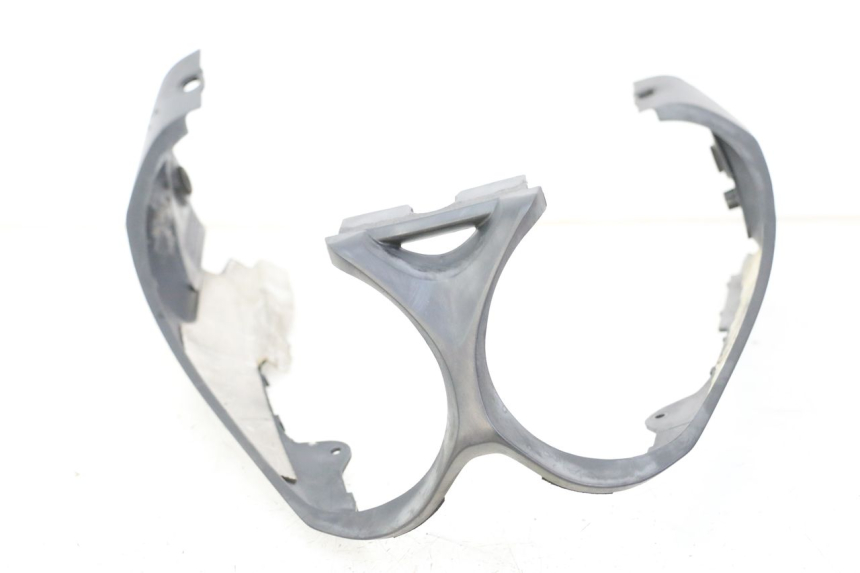 photo de Złącze tylnej owiewki YAMAHA FZ6 FAZER S2 600 (2007 - 2011) - Zoom stanu zużycia