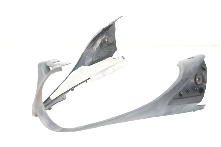 photo de Złącze tylnej owiewki YAMAHA FZ6 FAZER S2 600 (2007 - 2011) - Widok ogólny