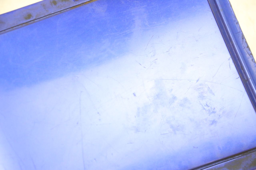 photo de Złącze tylnej owiewki YAMAHA FZS FAZER 600 (2001 - 2003) - Zoom stanu zużycia