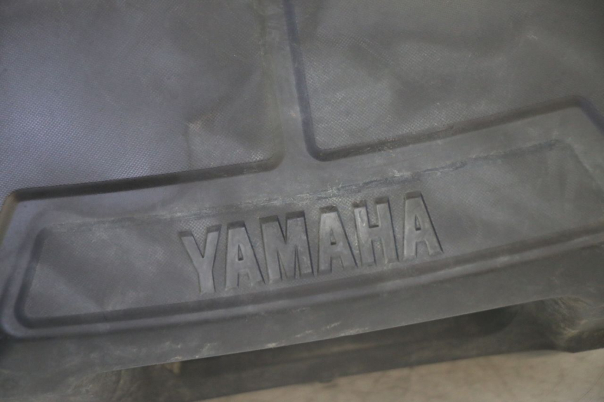photo de Złącze tylnej owiewki YAMAHA YFM GRIZZLY 550 (2008 - 2015) - Inny kąt widzenia