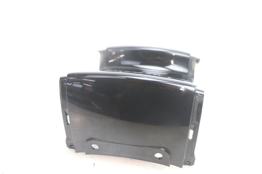 photo de Złącze tylnej owiewki YAMAHA YP MAJESTY 125 (2002 - 2006) - Zbliżenie techniczne