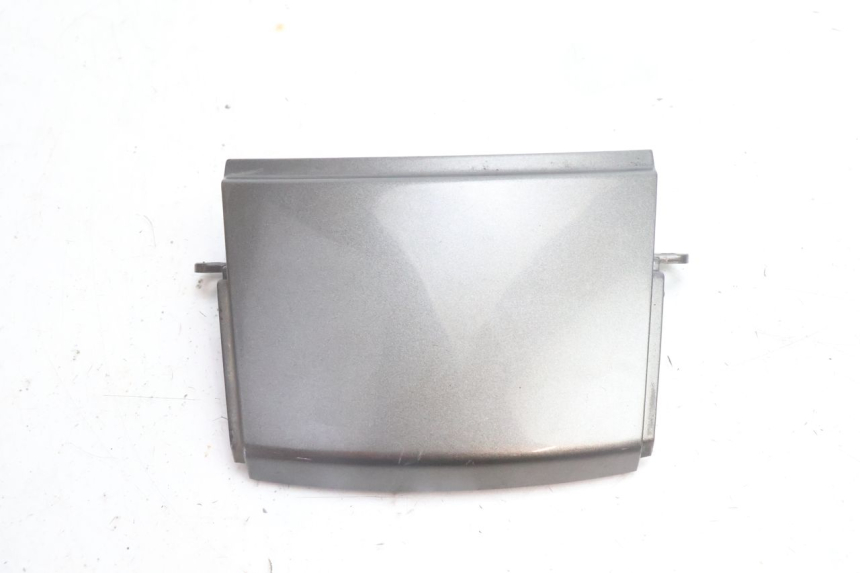 photo de Złącze owiewki tylnej KAWASAKI ZZR 600 (1995 - 2004) - Inny kąt widzenia
