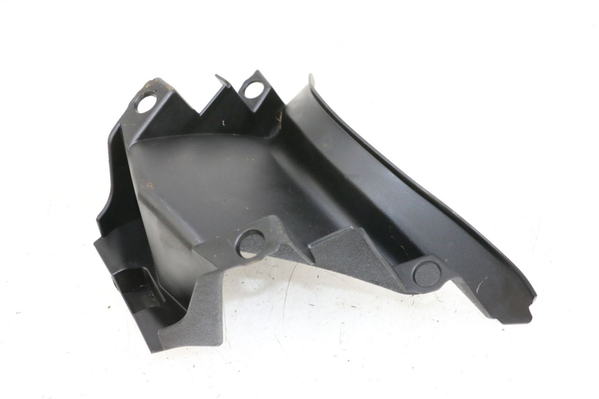 photo de Złącze owiewki przedniej PEUGEOT CITYSTAR 50 (2013 - 2017) - Zbliżenie techniczne